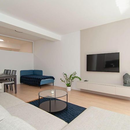 Beautiful Apartment Братислава Екстериор снимка
