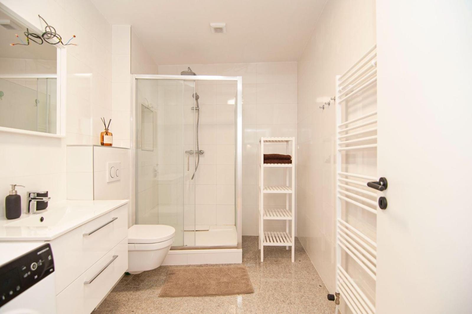 Beautiful Apartment Братислава Екстериор снимка